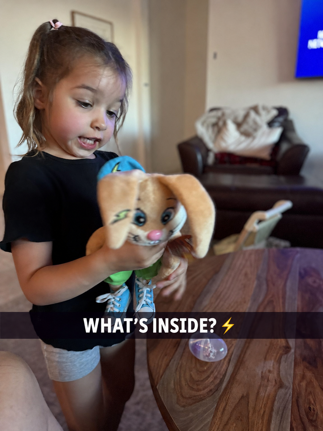 Kennedy discovering what's inside the adventure kit
